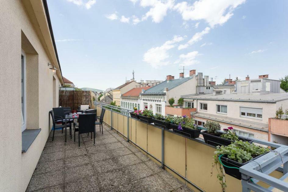 Apartment Visit Vienna Roof Terrace Morning Sun Exterior foto